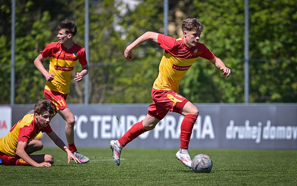 U16: Devět gólů Kolovratům