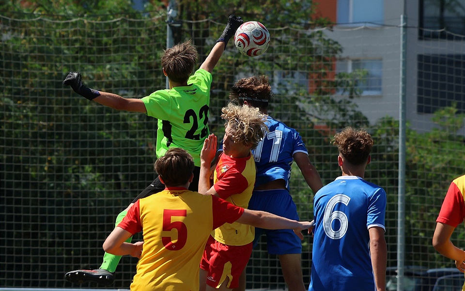 U17: Nepovedená první půle