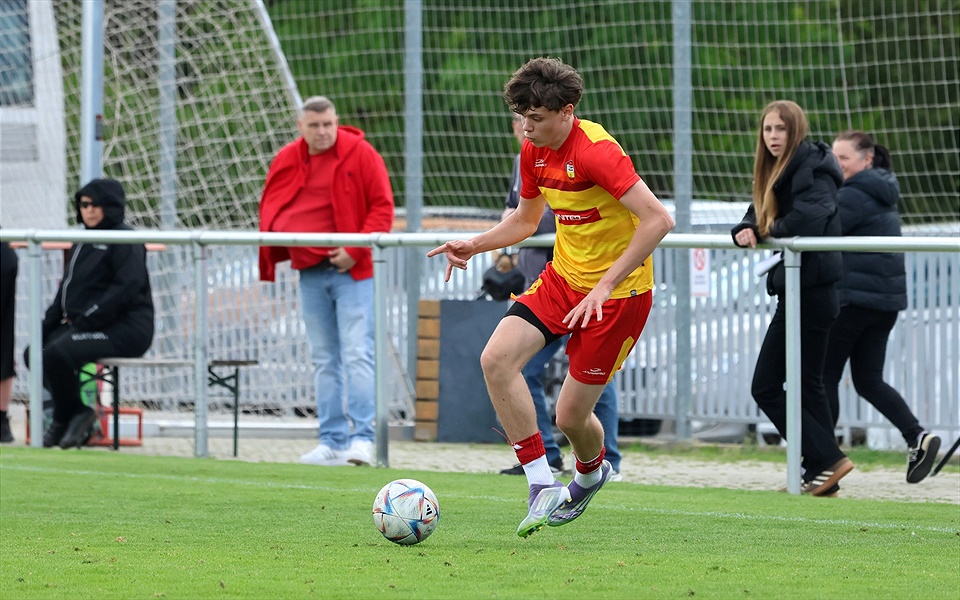 U17: Dominance s Motorletem