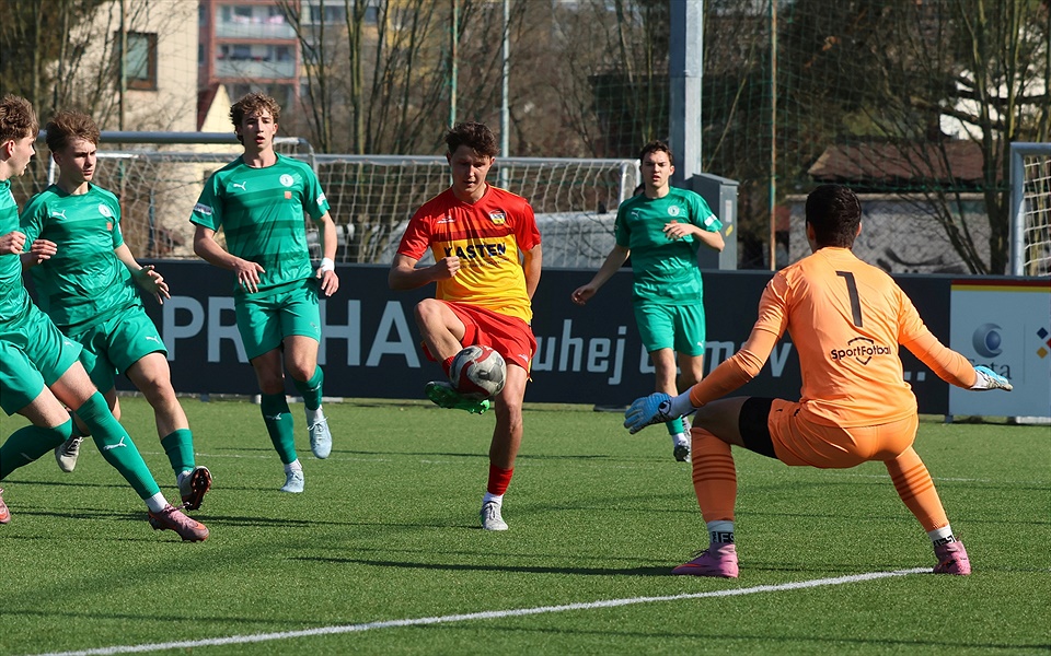 U19: Rozhodla vlastní branka