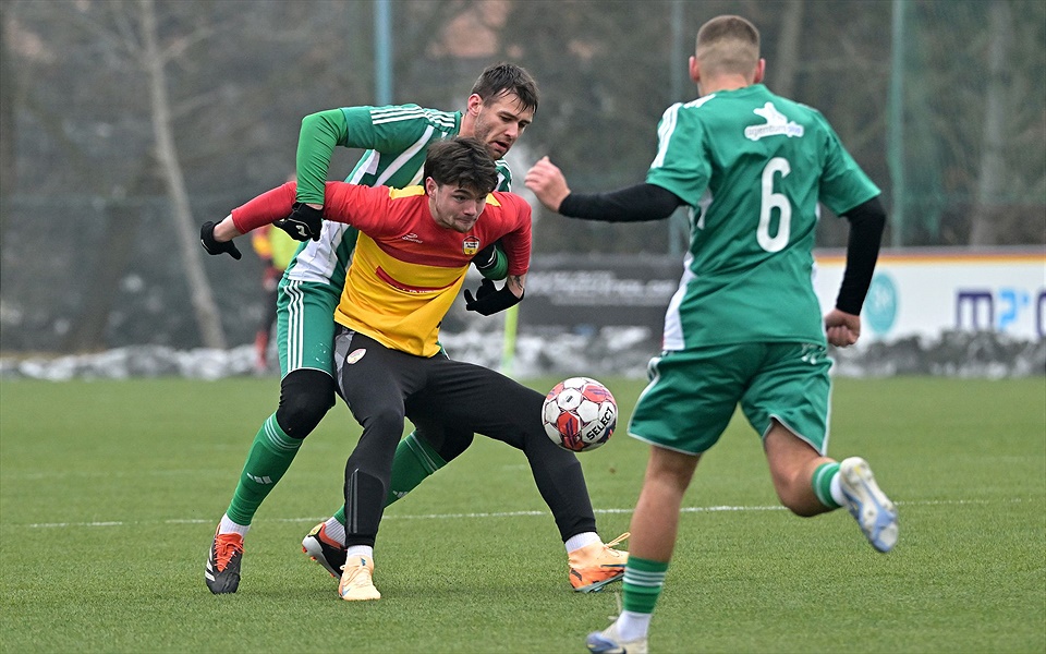 A tým: Remíza se silným Benešovem