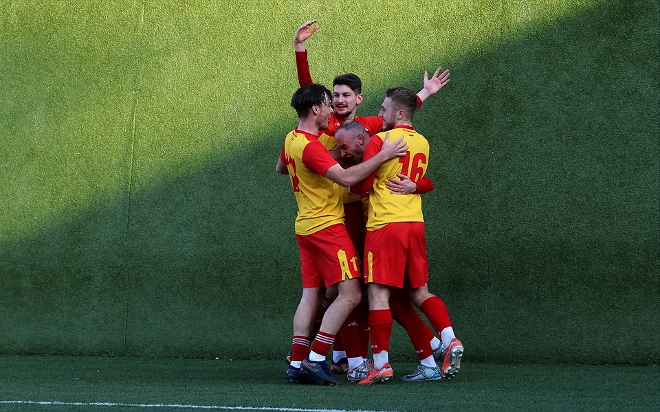 A tým: Pytlíčkova rána za tři body