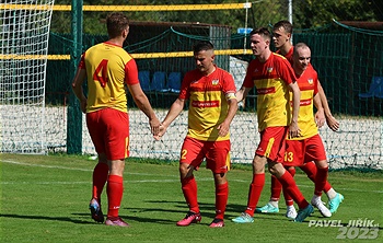 A tým: Sokol Kolovraty - FC Tempo Praha 2:5