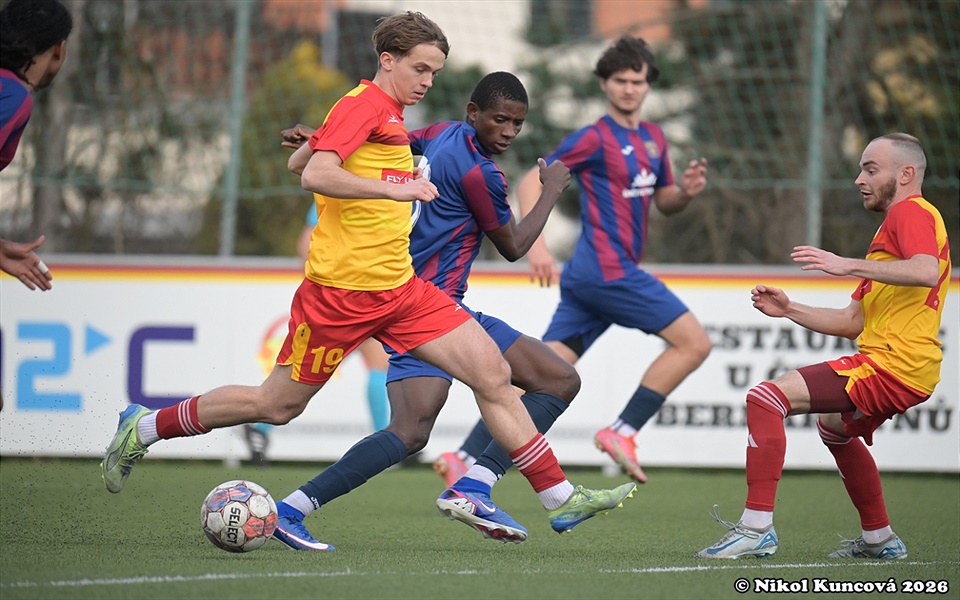 A tým: Škoda šancí v první půli