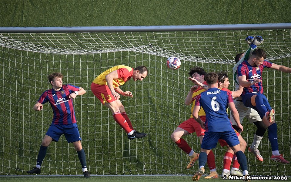A tým: Drama místo selanky