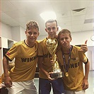 Náš odchovanec Dan Michl, brankář U15 Martin Bašta a Jakub Čihák, který na Tempu začínal v předpřípravce, v dresu partnerského klubu Sparty po triumfu na prestižním UTLC Cupu v Moskvě.