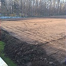 Začátek stavby nového hřiště s umělou trávou